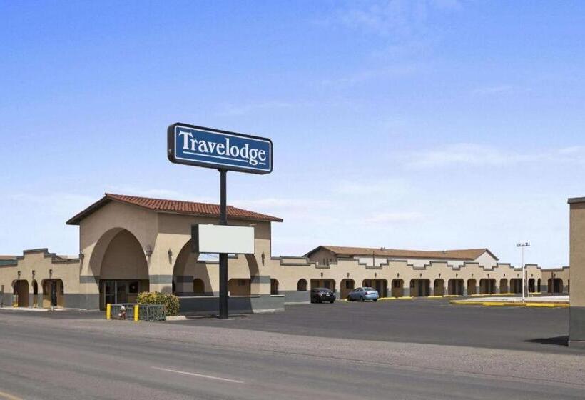 هتل Travelodge By Wyndham Clovis