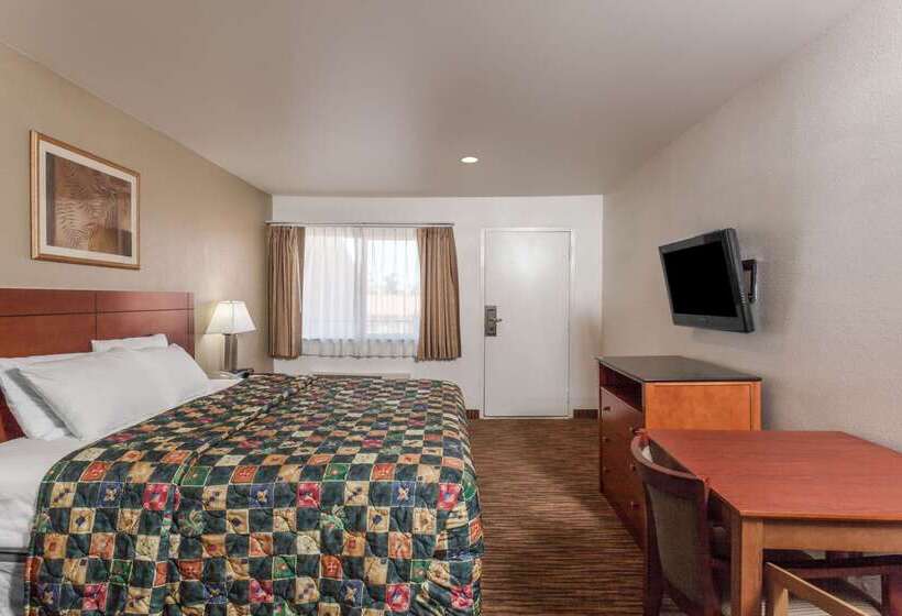 בית מלון כפרי Travelodge By Wyndham Hemet Ca