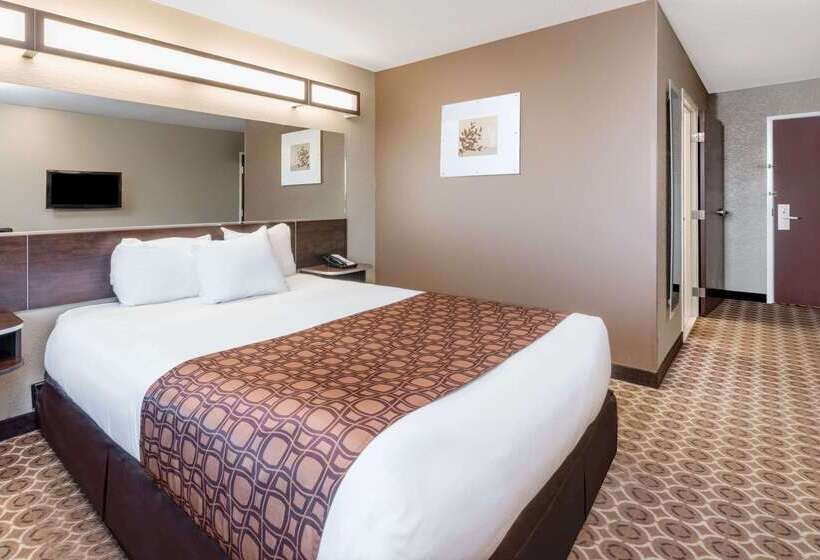 Microtel Inn & Suites By Wyndham Dickinson