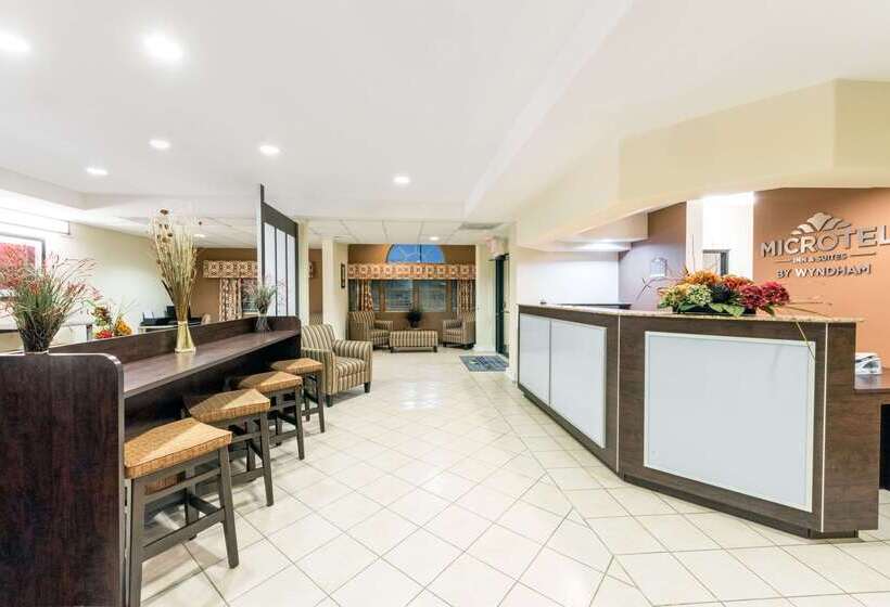 Microtel Inn And Suites Eagle Pass