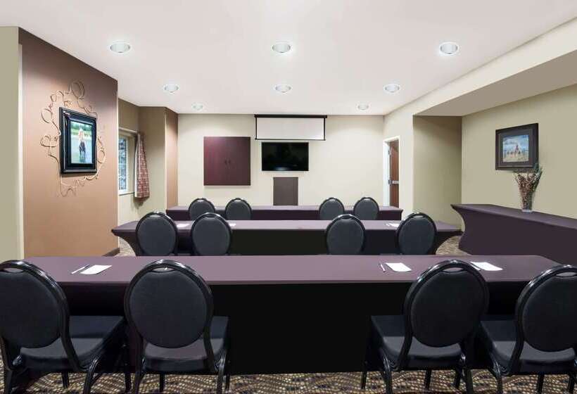 Microtel Inn & Suites