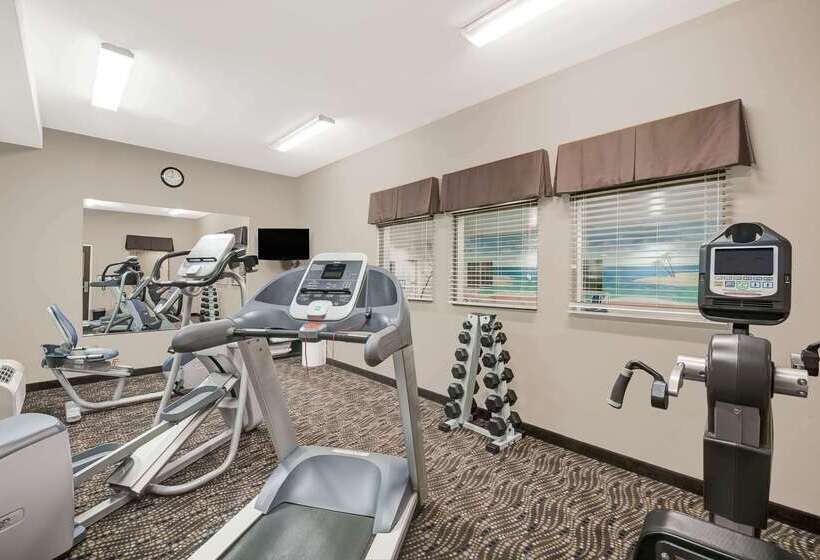 Microtel Inn & Suites