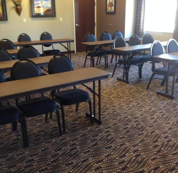 Microtel Inn & Suites