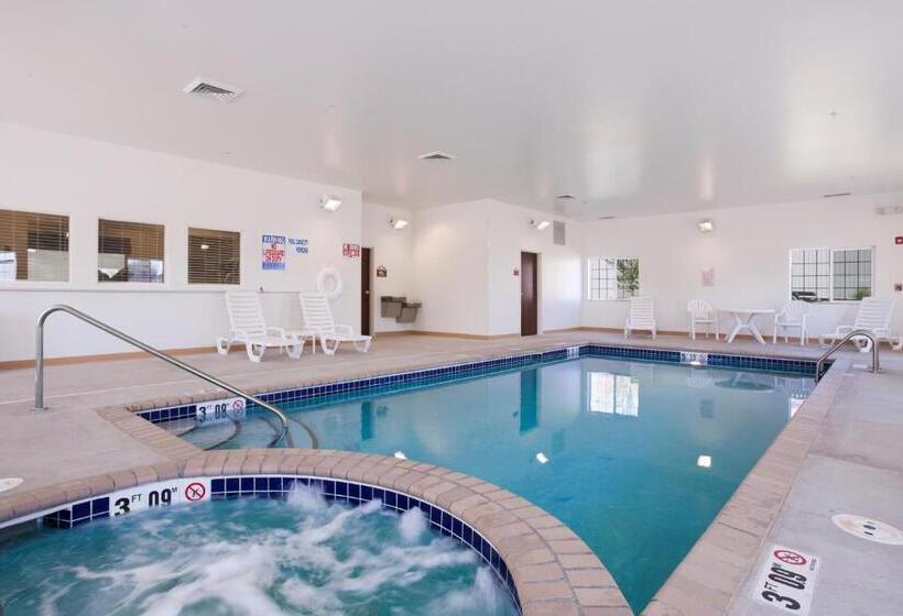 Microtel Inn & Suites