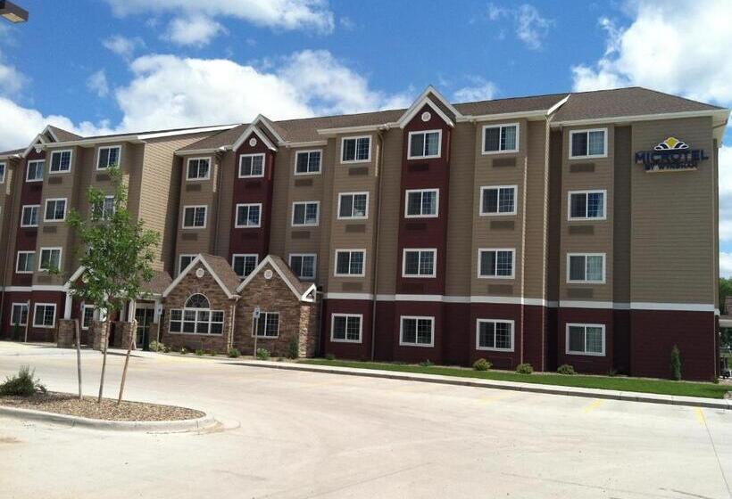 Microtel Inn & Suites