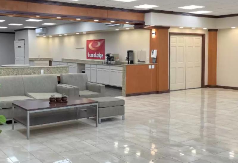 Отель Econo Lodge