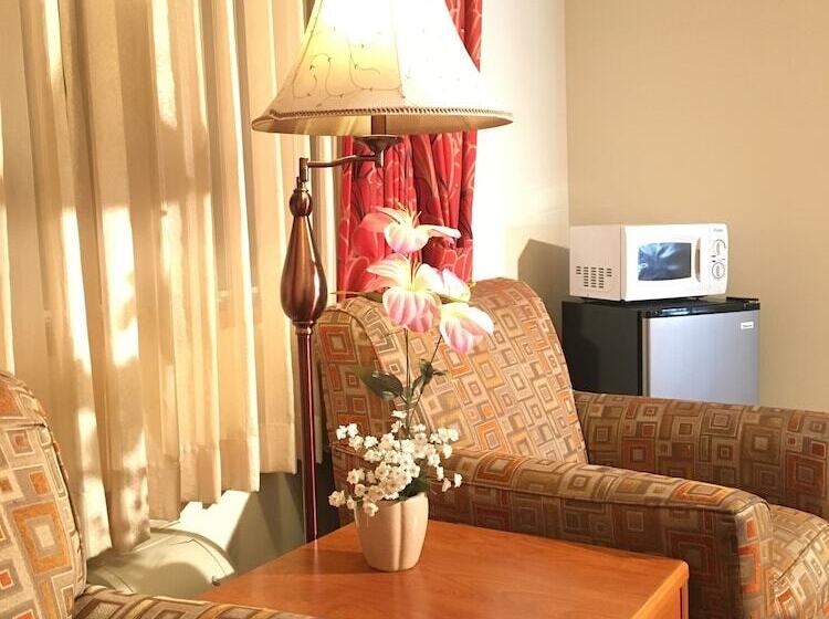 فندق على الطريق Acorn Motor Inn