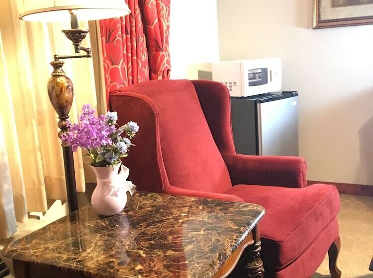 فندق على الطريق Acorn Motor Inn