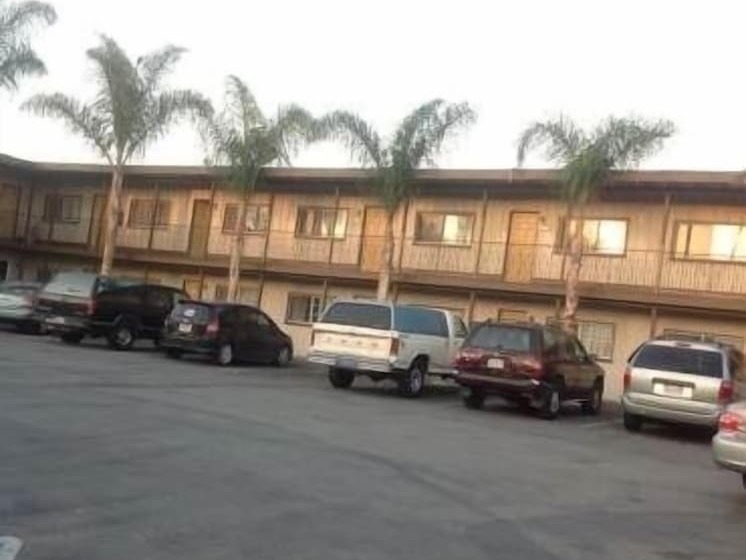 モーテル Bayshore Inn Ventura