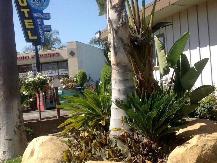 モーテル Bayshore Inn Ventura