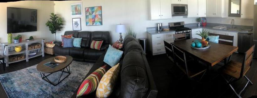 فندق على الطريق Beachcomber Inn