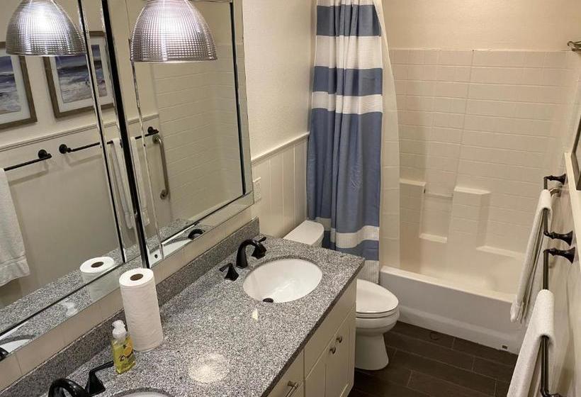 فندق على الطريق Beachcomber Inn