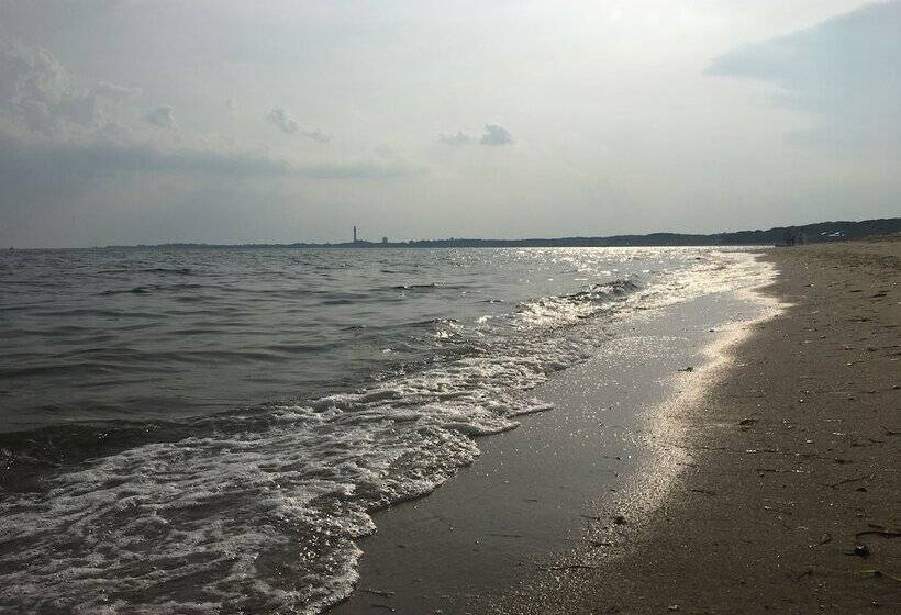 فندق على الطريق Beachfront White Sands