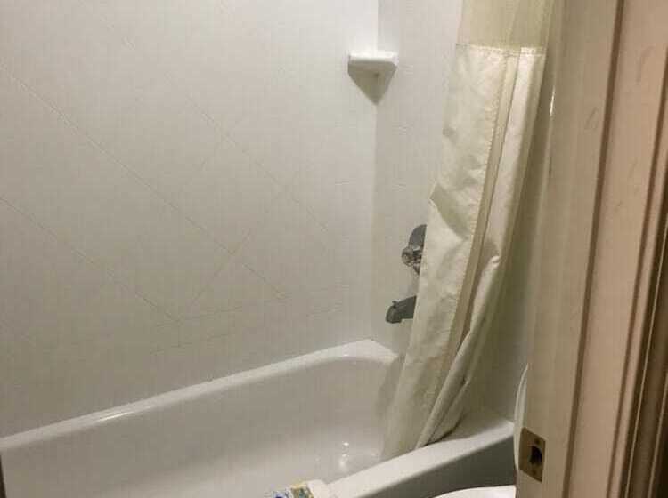 فندق على الطريق Euro Inn & Suites Of Slidell