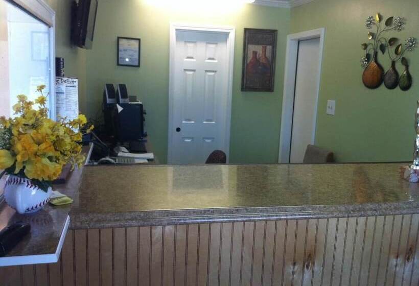 فندق على الطريق Euro Inn & Suites Of Slidell