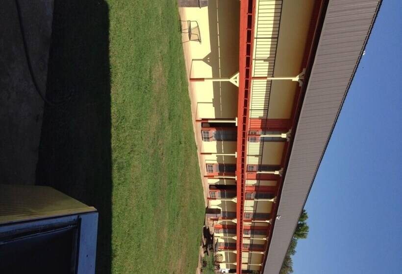 فندق على الطريق Sportsman Inn And Suites