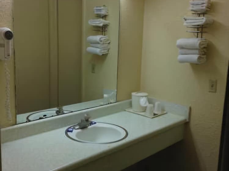 فندق على الطريق Super 7 Inn Siloam Springs