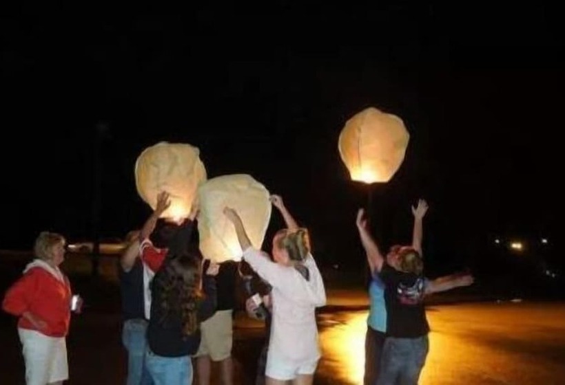 모텔 Vintage Block Inn & Suites