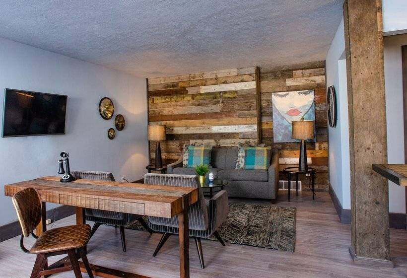 모텔 Vintage Block Inn & Suites