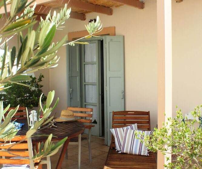 Nissia Kamares Hotel Apartments