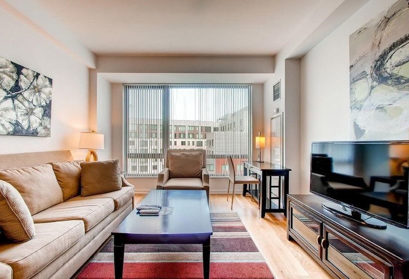 Oakwood At Third Square