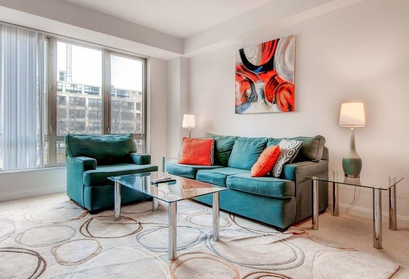 Oakwood At Third Square