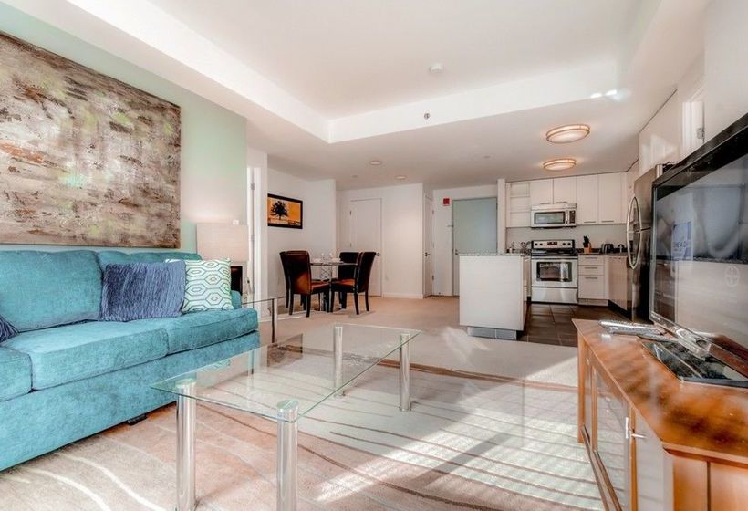 Oakwood At Third Square