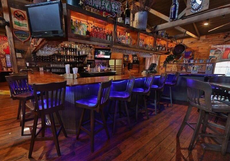 Outback Roadhouse Motel & Suites Branson