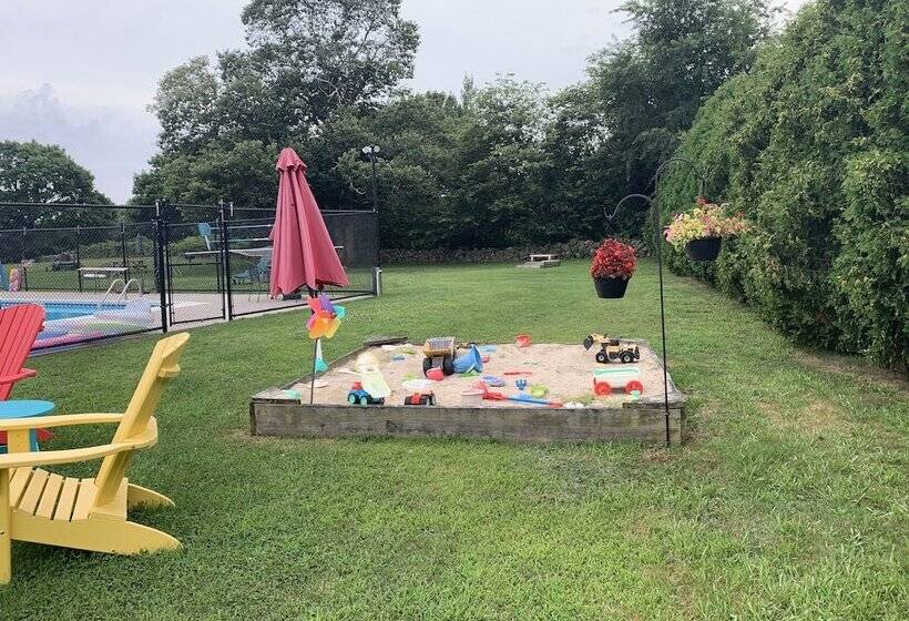 Phil & Anns Sunset Motel