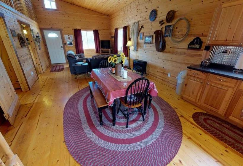 Ranch Mountain Cabin, Stunning! Bbq, Campfire, Hiking