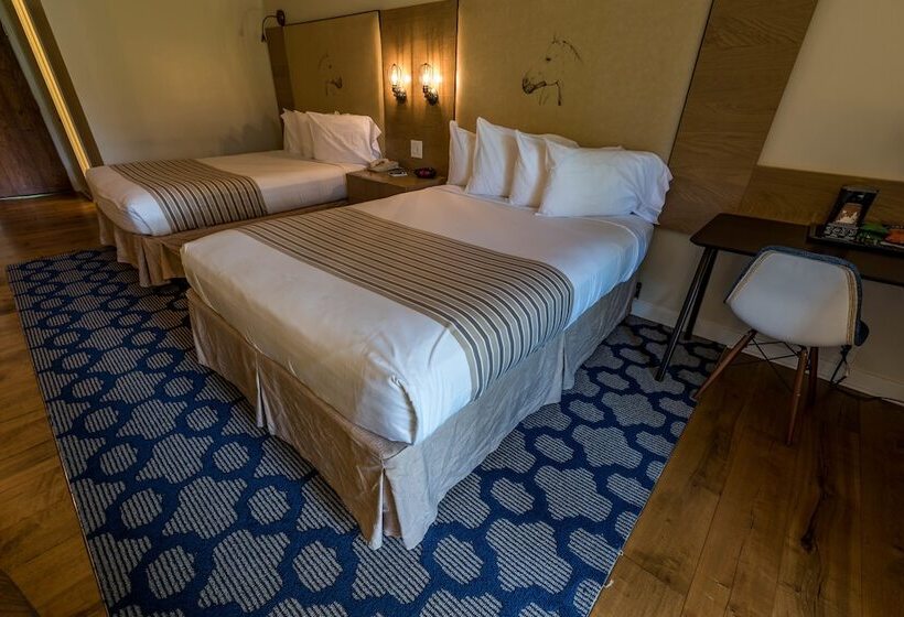 אתר נופש Interlaken Inn