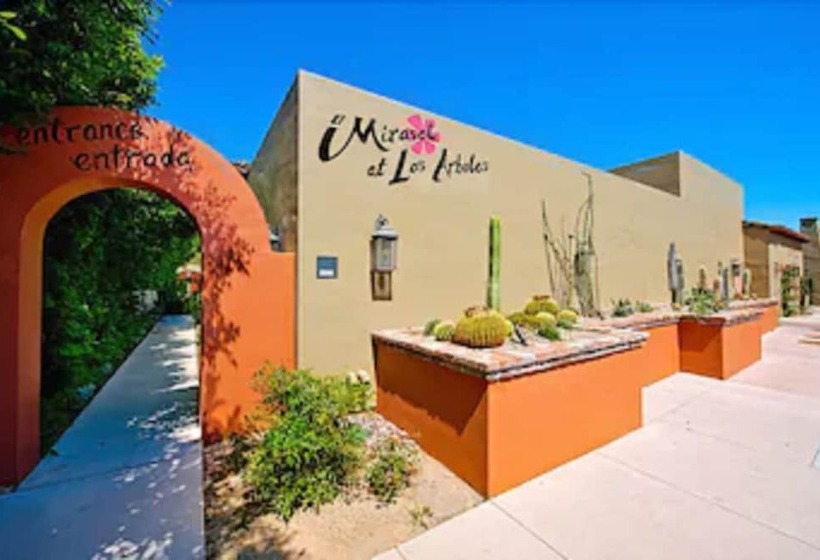 リゾートホテル Los Arboles