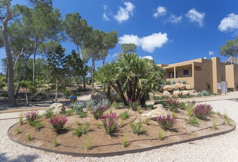 Ses Eufabietes Apartments & Restaurant