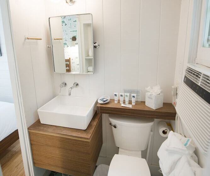 The Cottages At Cabot Cove