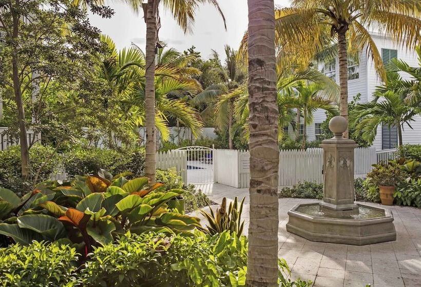 Tranquility Bay Resort