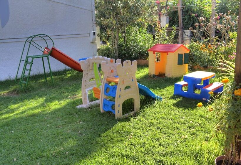 Trefon Hotel Apartments And Family Suites