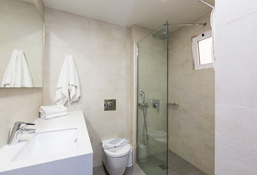 Trefon Hotel Apartments And Family Suites