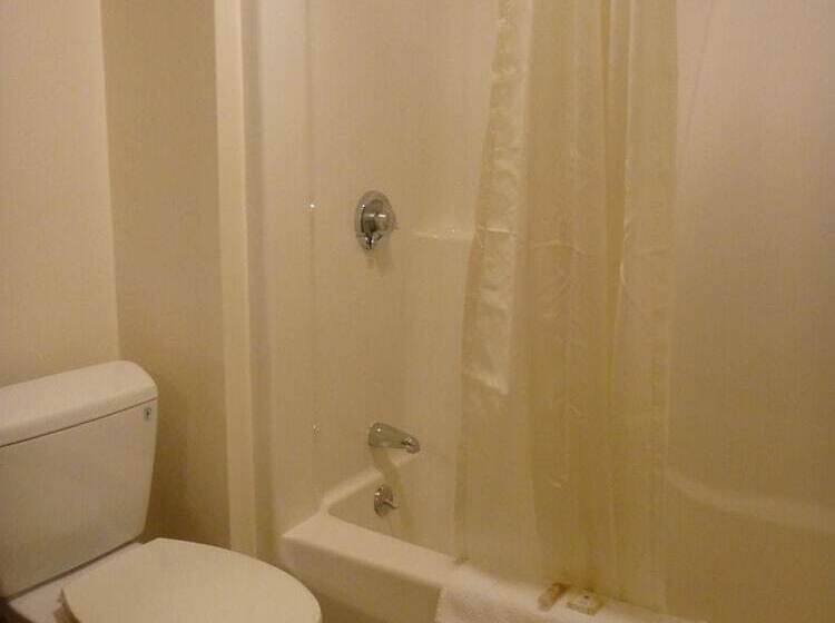 Yankee Clipper Motel