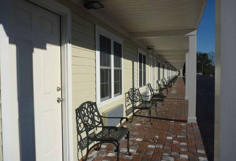 Yankee Clipper Motel