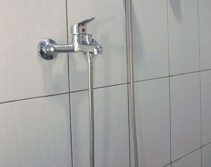 호텔 The Castury Homestay Syariah By Oyo Rooms