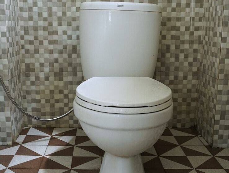 호텔 The Castury Homestay Syariah By Oyo Rooms