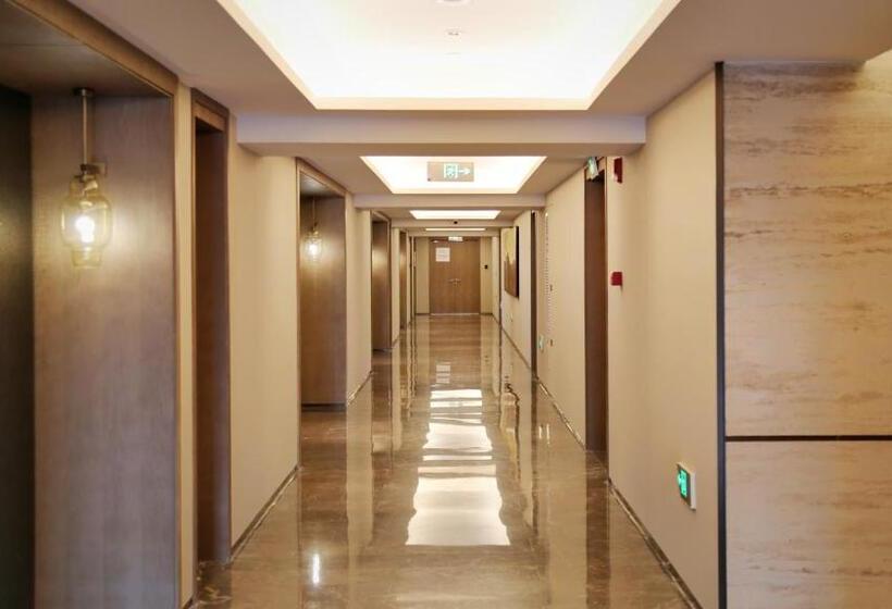 Отель Crowne Plaza Hohhot City Center