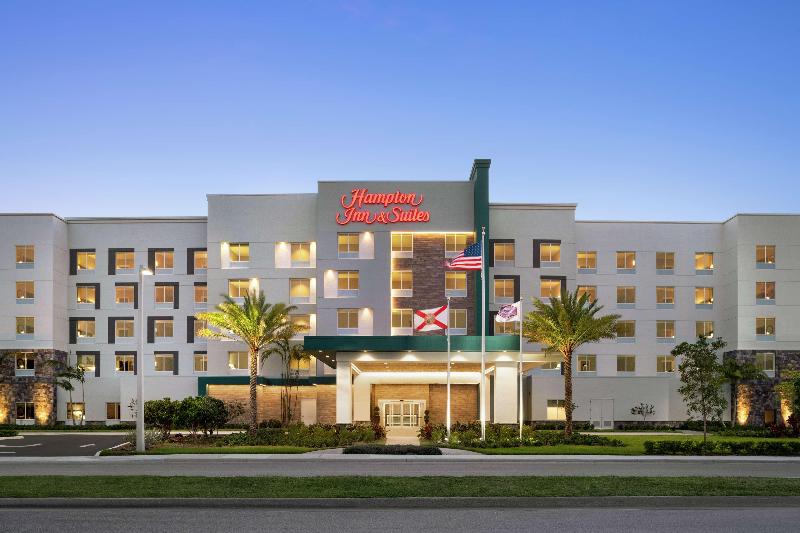 هتل Hampton Inn & Suites Miami Kendall