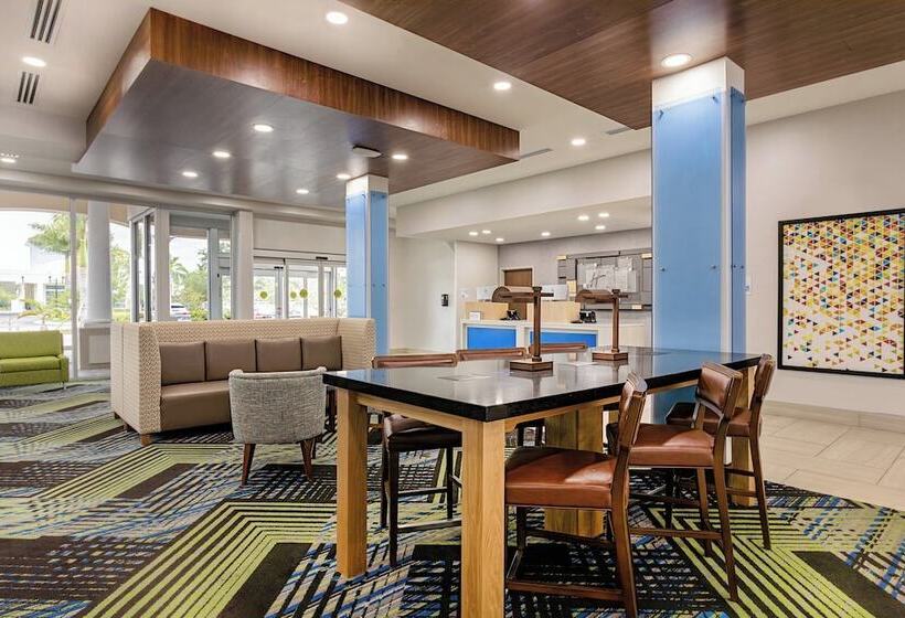 فندق Holiday Inn Express & Suites   Miramar, An Ihg