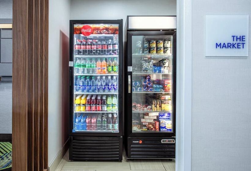 فندق Holiday Inn Express & Suites   Miramar, An Ihg