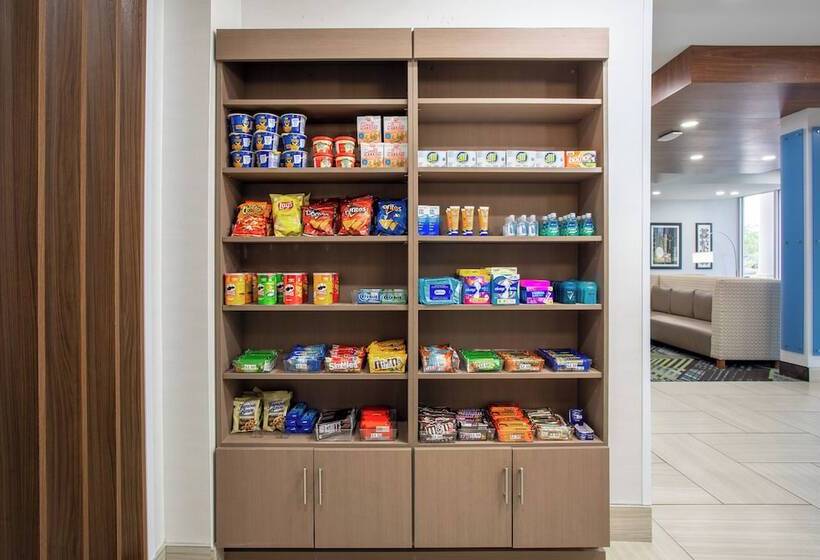 فندق Holiday Inn Express & Suites   Miramar, An Ihg