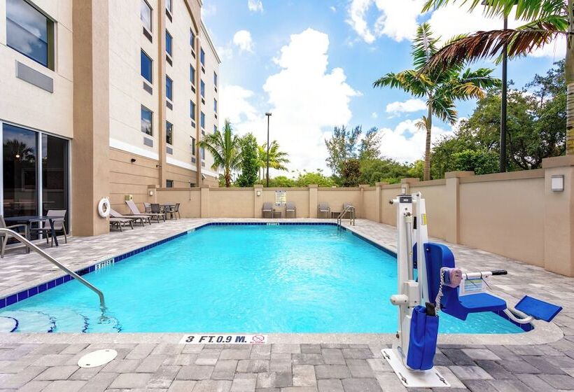 فندق Holiday Inn Express & Suites   Miramar, An Ihg