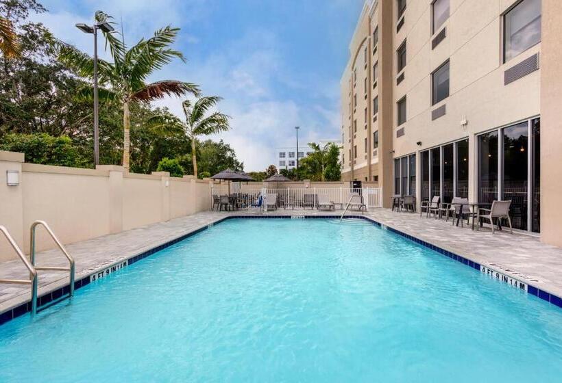 فندق Holiday Inn Express & Suites   Miramar, An Ihg