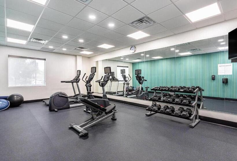 فندق Holiday Inn Express & Suites   Miramar, An Ihg