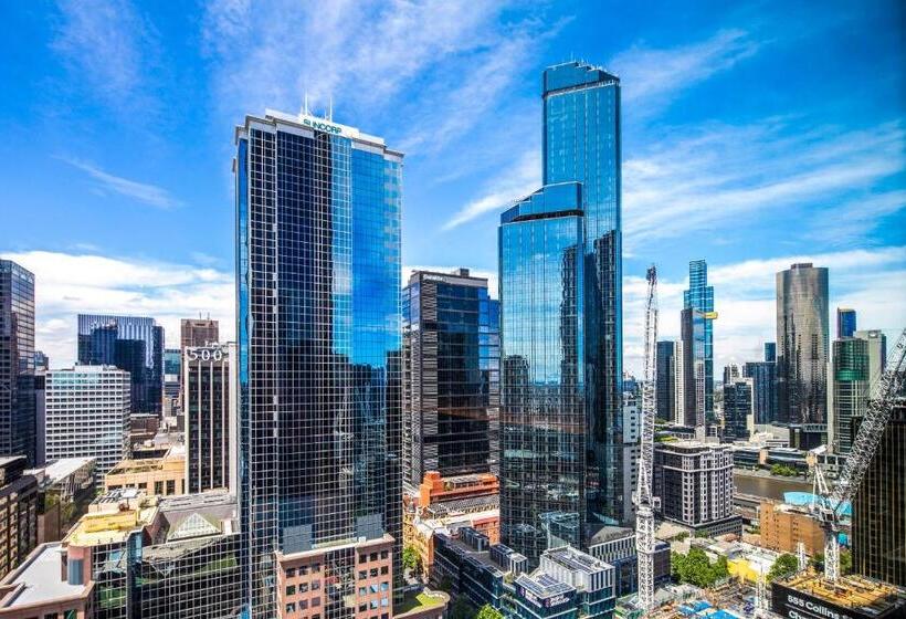 فندق Holiday Inn Express Melbourne Little Collins, An Ihg